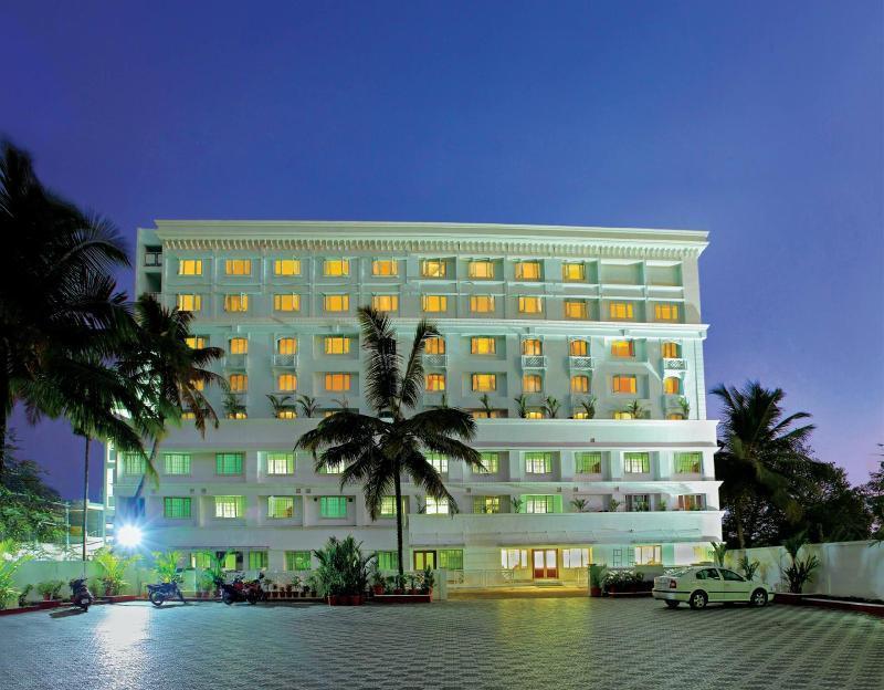 Hotel Airlink Castle Nedumbassery Eksteriør billede